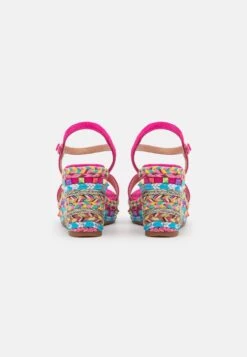 Alma En Pena Sandalen Met Plateauzool - Fuxia 9 Alma En Pena Sandalen Met Plateauzool - Fuxia -Alma En Pena 01d2be088aa54df1a661b1d8499afab5