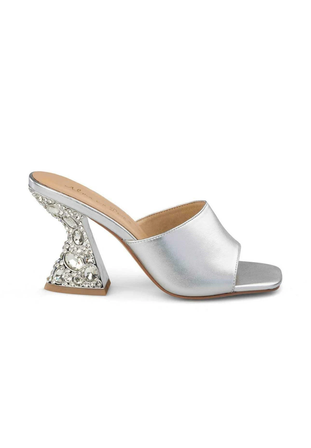 Alma En Pena Brouwerij - Muiltjes Met Hak - Plata 1 Alma En Pena Brouwerij - Muiltjes Met Hak - Plata