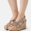 Alma En Pena Sandalen Met Plateauzool - Beige